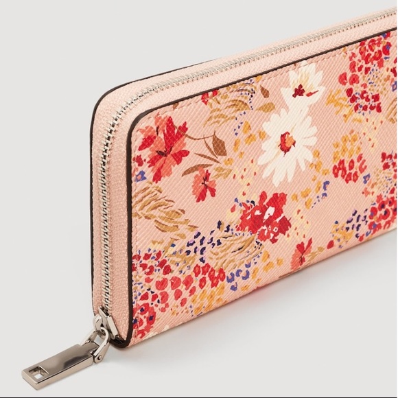 NWT • MANGO • Floral Print Wallet - Picture 2 of 4